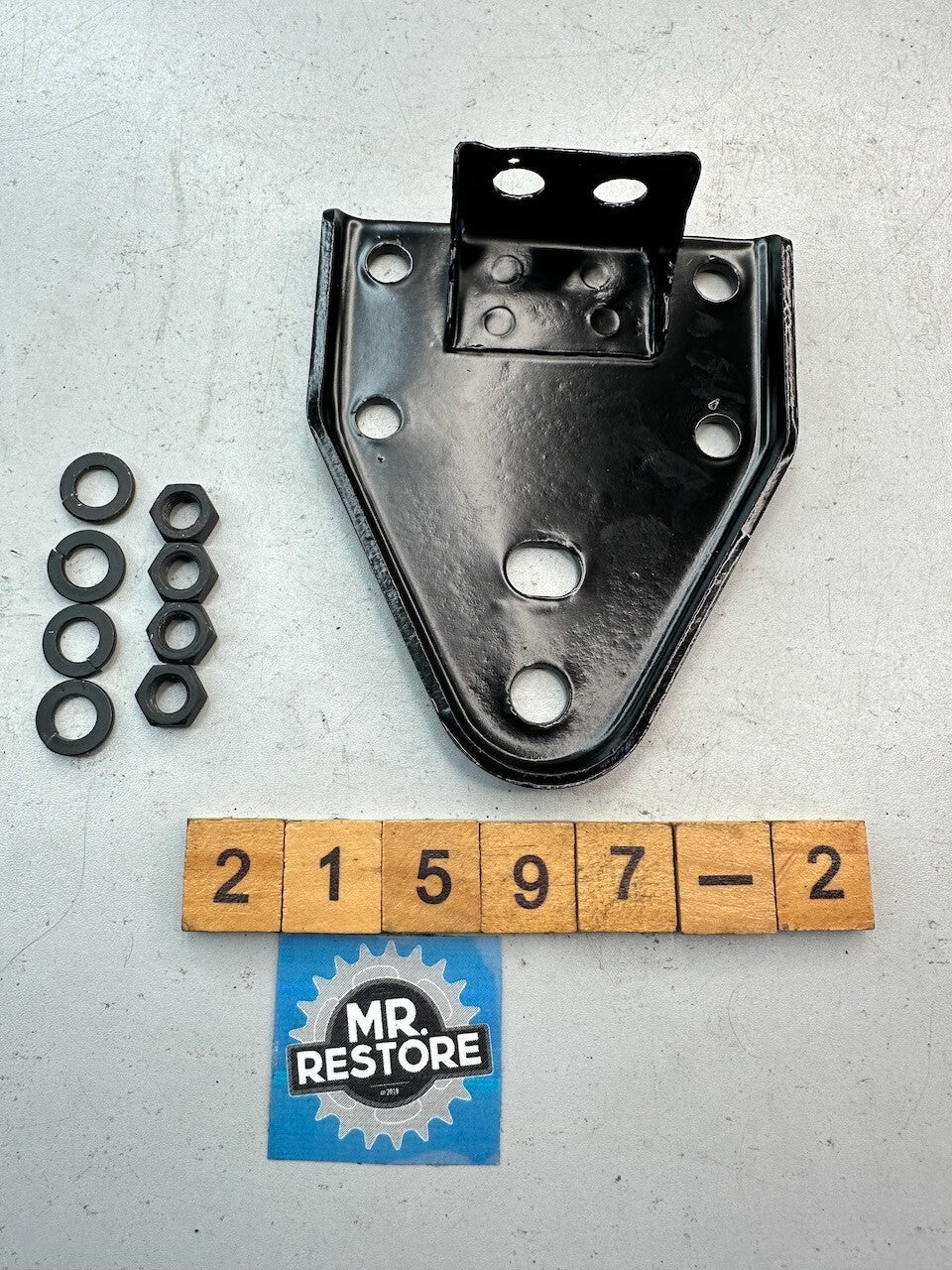 Suzuki GT250 OEM Exhaust Pipe Silencer Muffler Bracket & Nuts (painted)