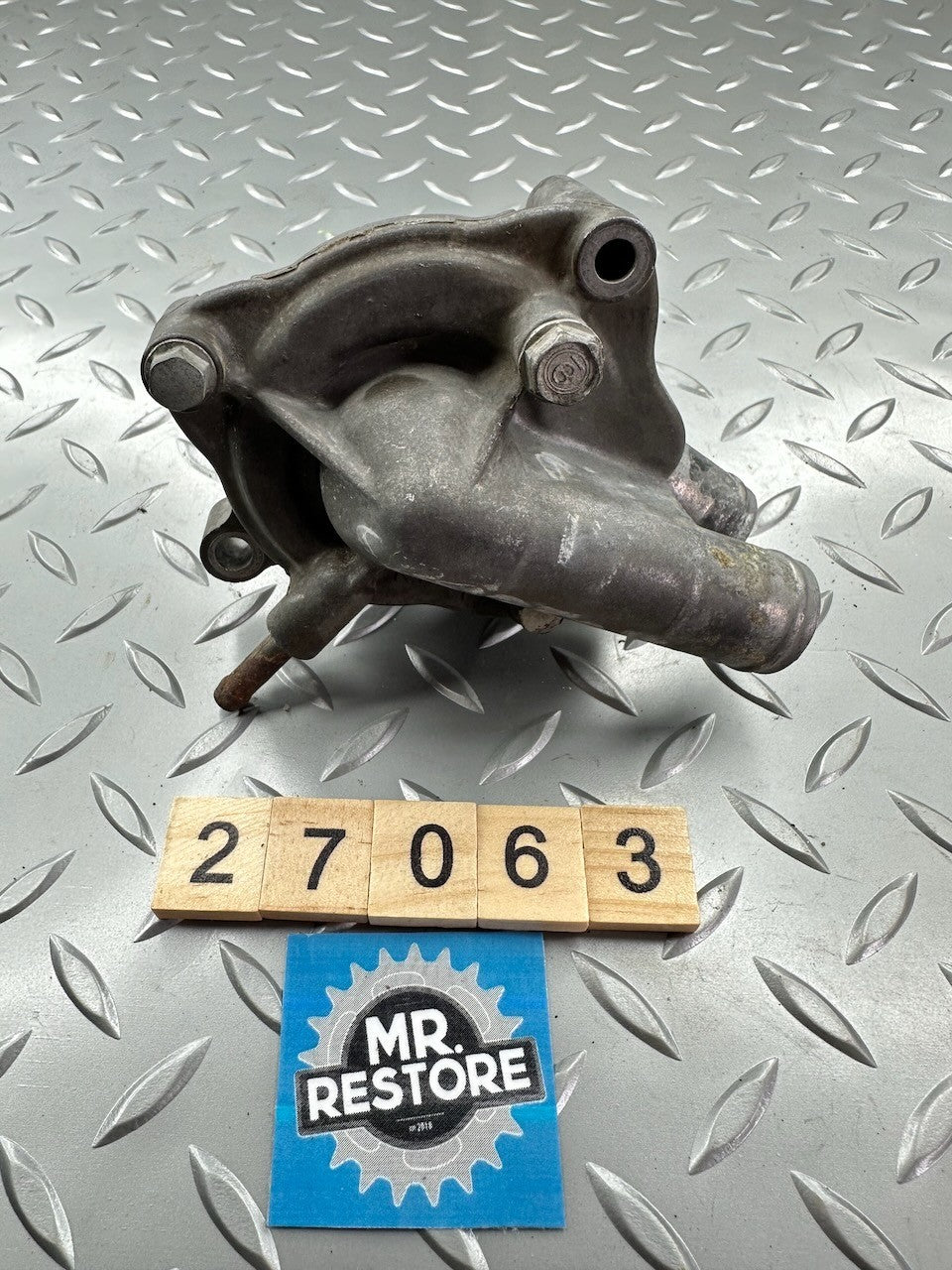 Honda CBR250RR CBR250R MC22 MC19 Water Pump 19200-KY1  19200-KY1-000