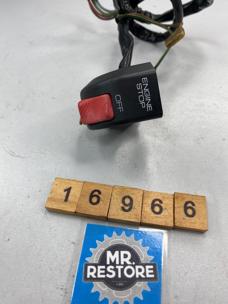 Yamaha FZR250 3LN R/H Handlebar Kill Start Switch