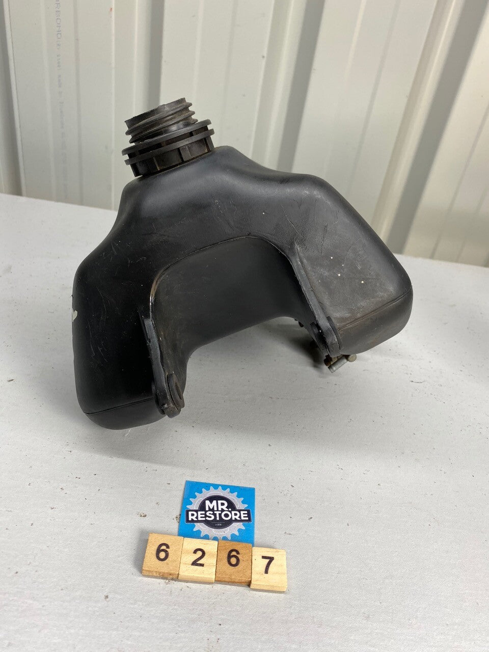 Suzuki LT250 Quad Fuel Gas Tank & Tap