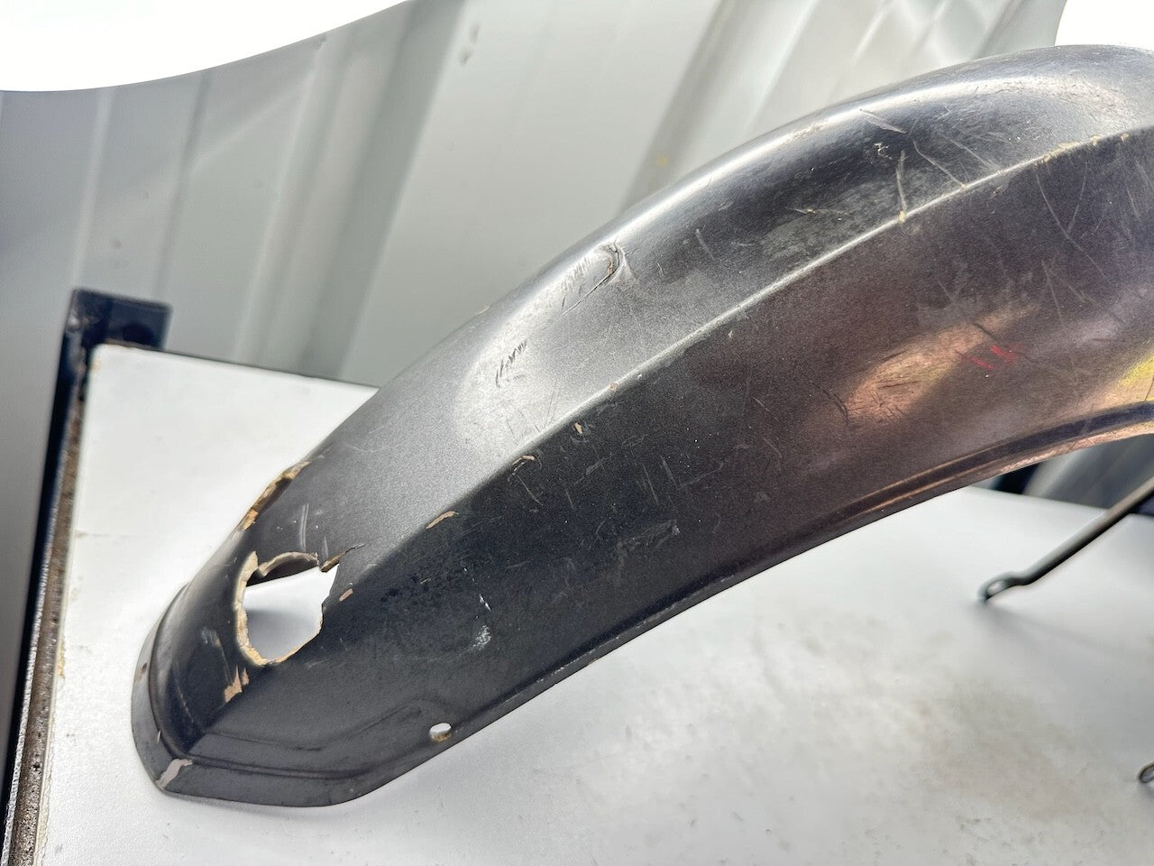 Yamaha V70 V80 V90 Front Mudguard Fender & Bracket (damaged)