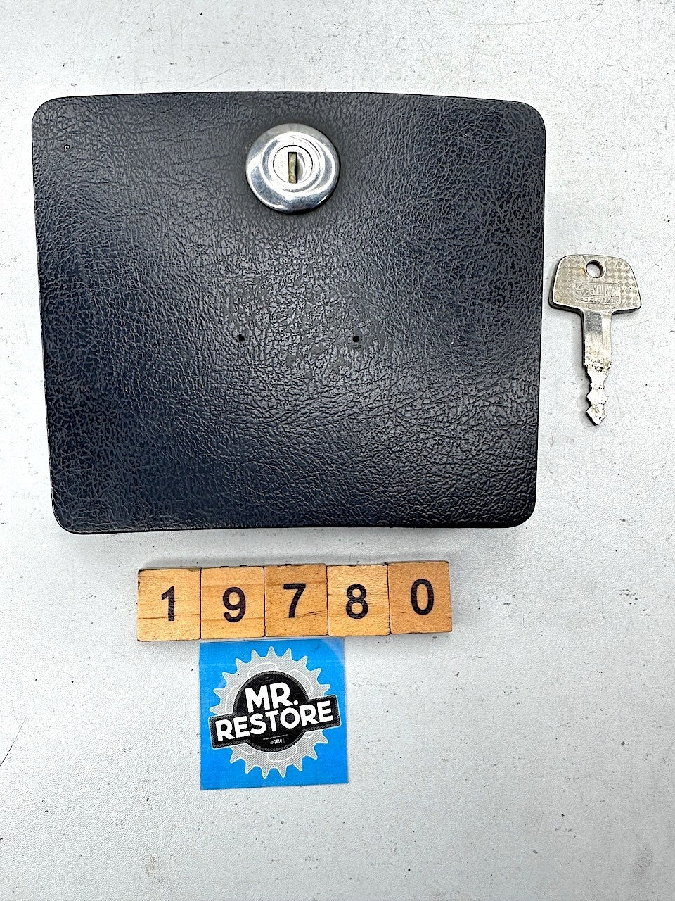 Honda GL1500 J 1988 Storage Lid Hatch Door with Key 83131-MN5-0100