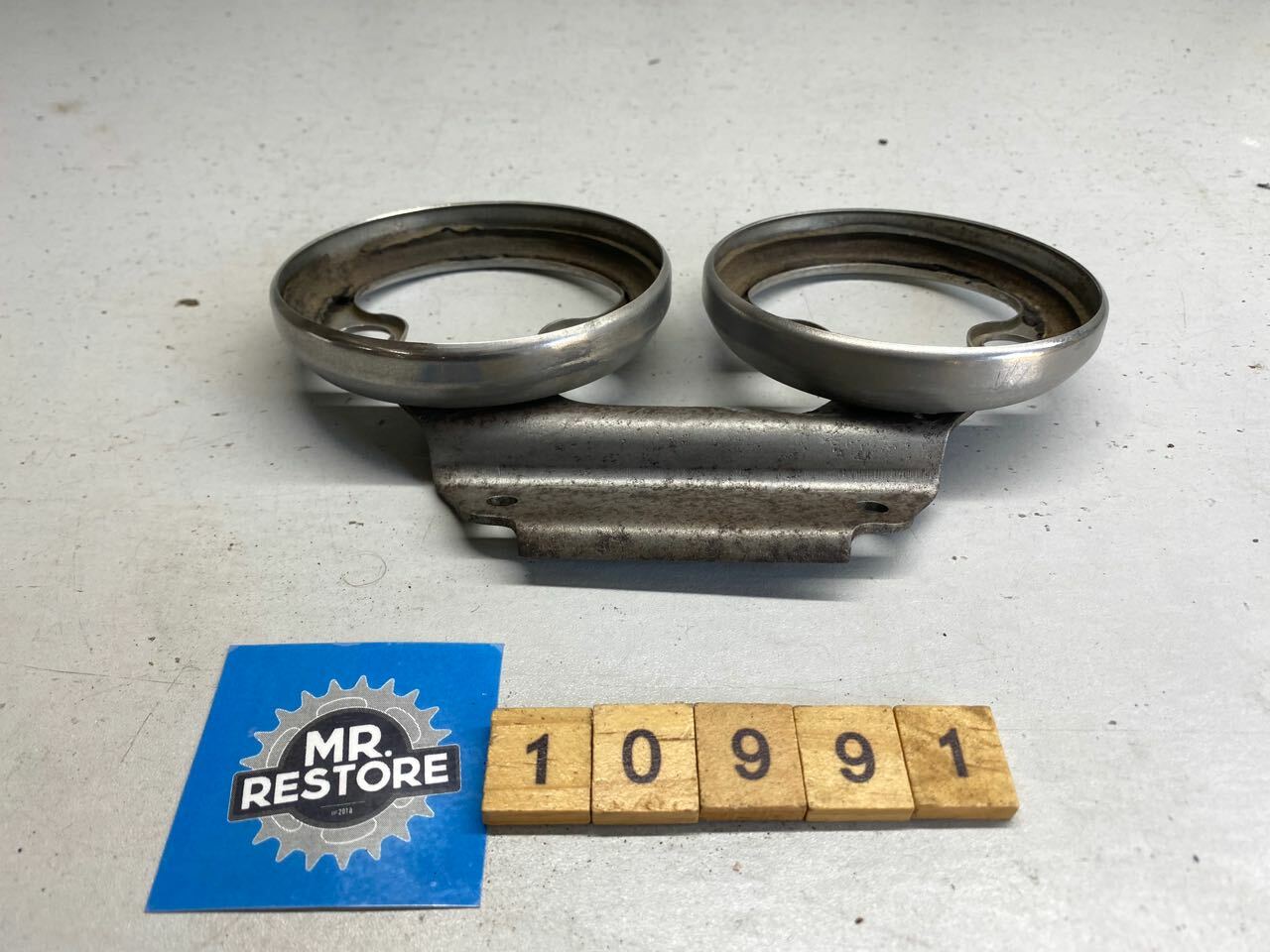 Vintage Classic Japanese Meter Clock Bracket & Chrome Surrounds (Probably Honda)