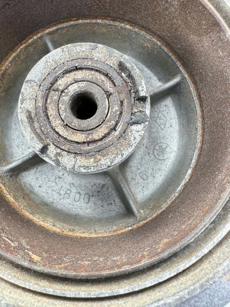 Yamaha AT1 MX125 MX100 DT100 RS100 TY250 HT1 Front Wheel Hub 248-25111-00-38