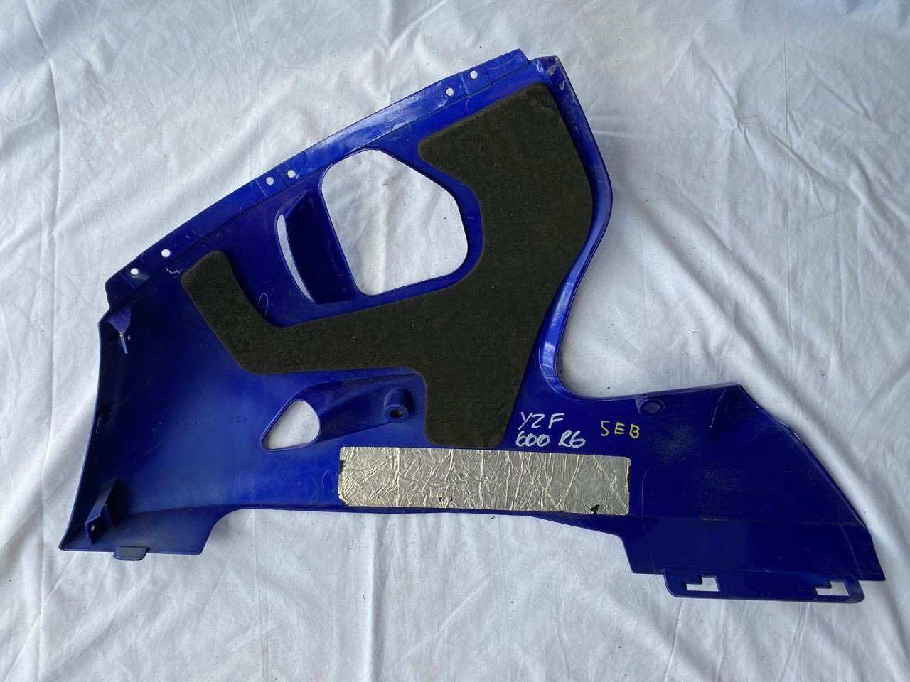 Yamaha R6 YZF 98-02 R/H Lower Fairing Panel 5EB-28395 Blue
