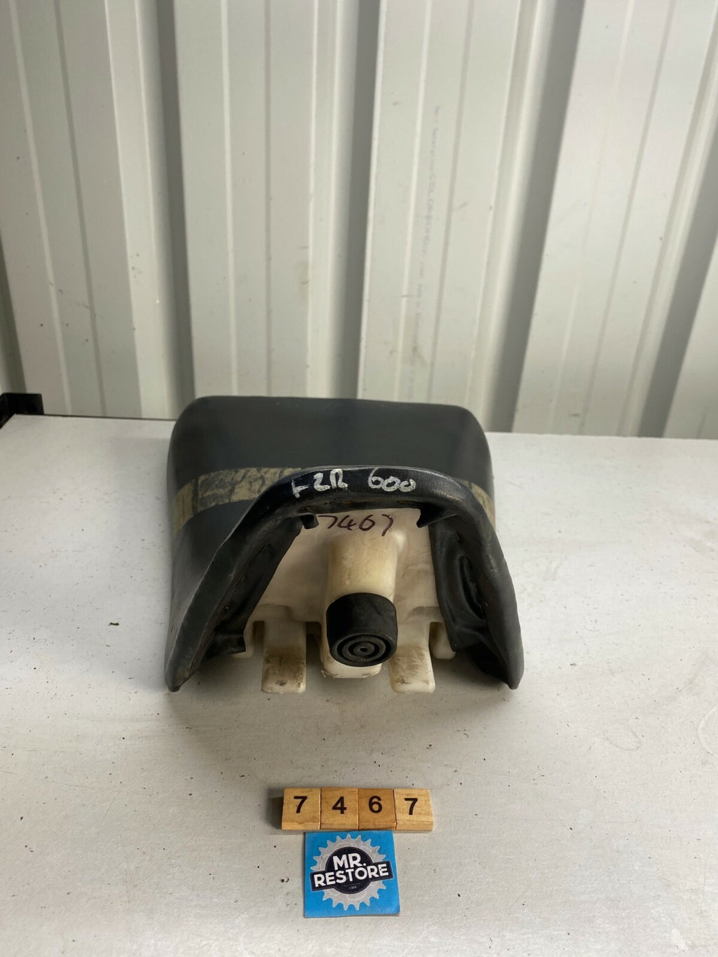 Yamaha FZR600 Riders Pilot Seat 1989-1995 3HE-24710-00