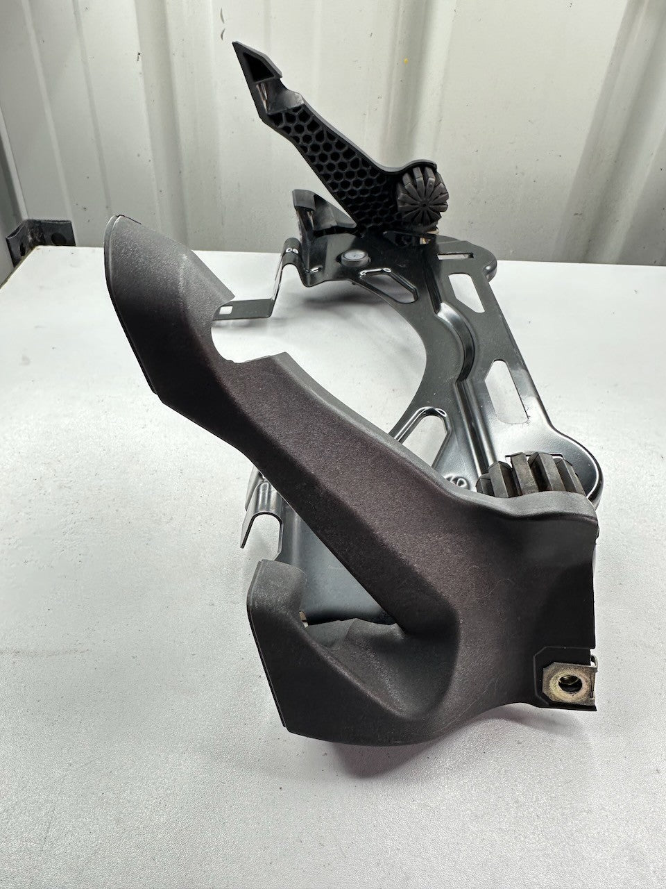 BMW K1200S '03-08' K1300S '03-15' Front Tank Support Bracket & Covers