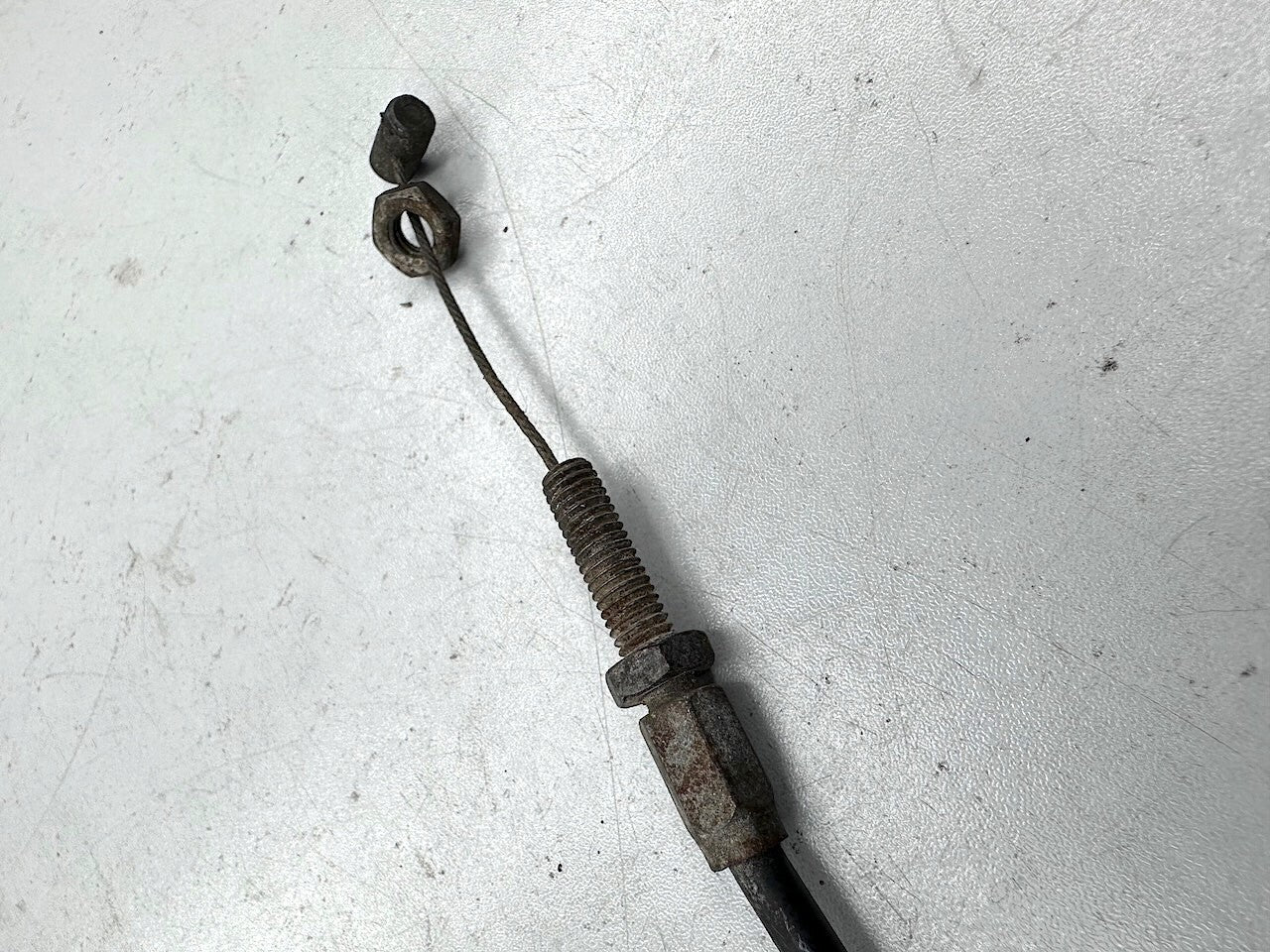 Suzuki SP370 DR370 1978-79 Throttle Cable 58300-32400