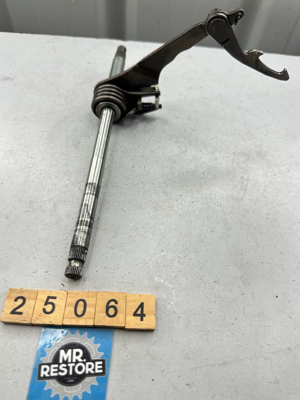 Honda CT110 CT90 CM91 ST90 Gear Shift Spindle & Arm 24610-046-020  24630-046-010