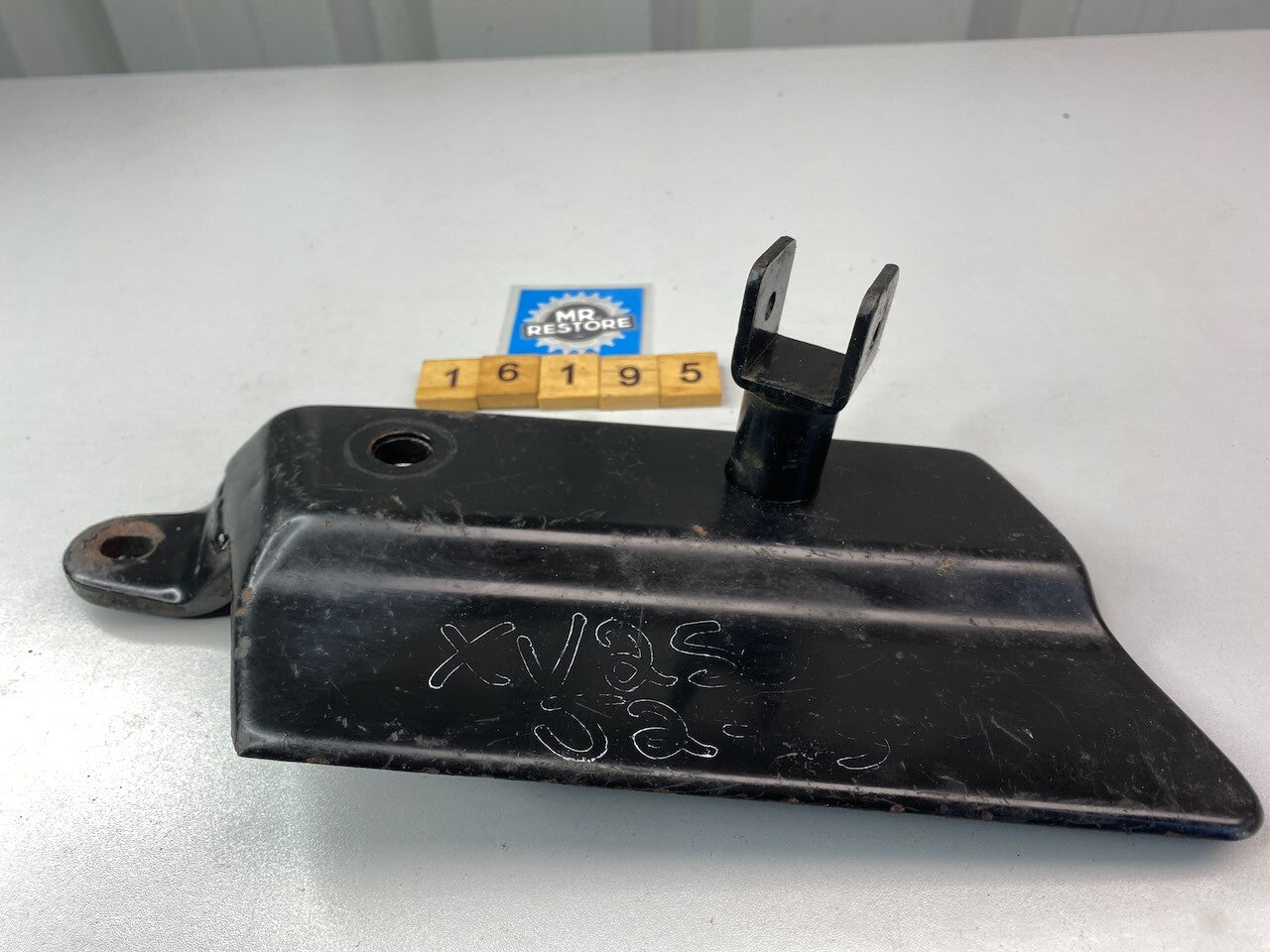Yamaha XV250 Virago 1992-96 L/H Pillion Footrest Bracket 3DM-27430-00-33