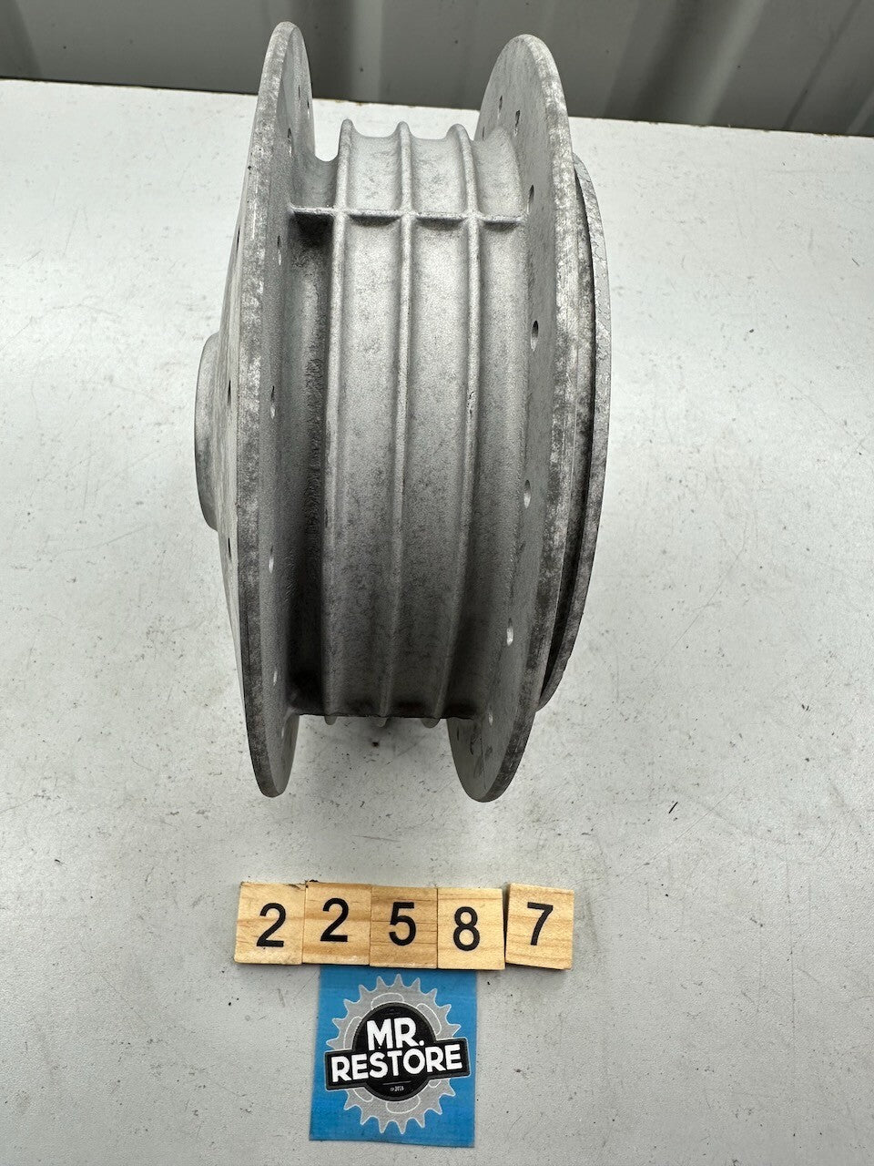 Yamaha YL100 YB100 Wheel Hub