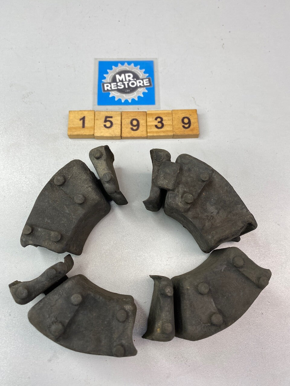 Honda CB250N CB400N CB250T CB400T CM400 Rear Damper Rubber x 4 - 41241-413-781