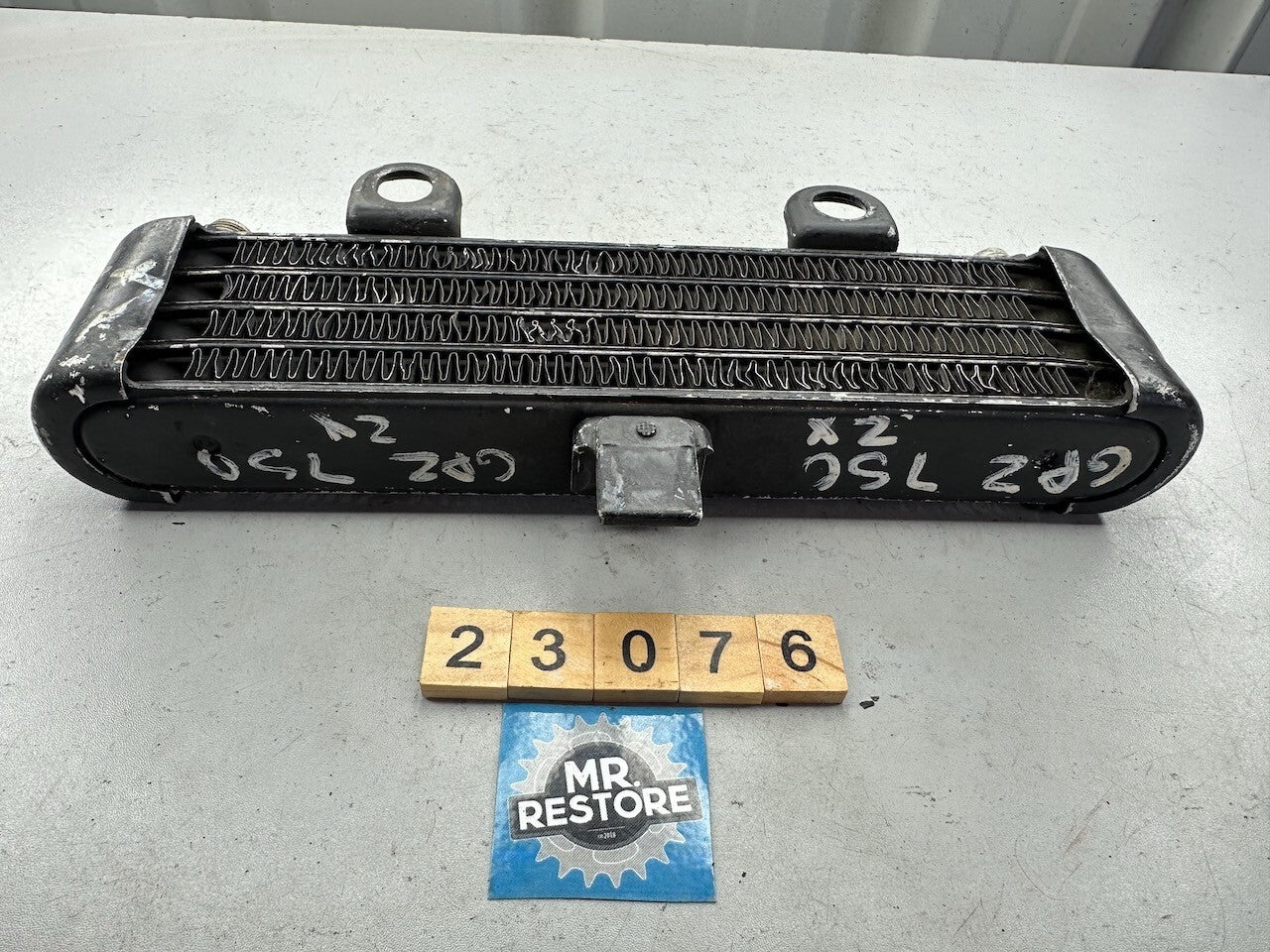 Kawasaki ZX750 GPZ750 '83-85' Oil Cooler Radiator 39061-1018-10