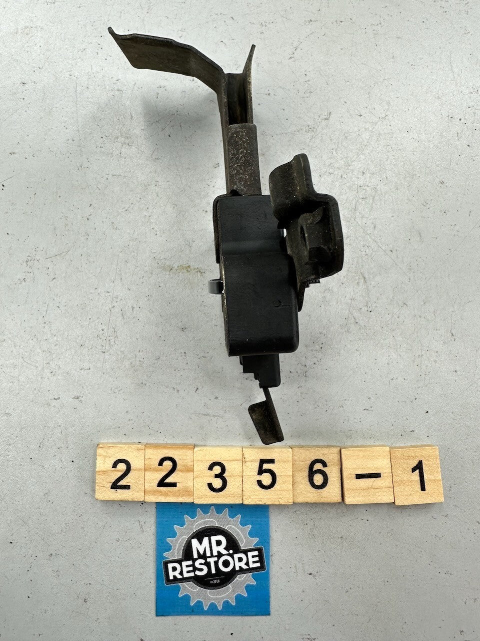 Honda CBX750 Seat Left Lock Latch