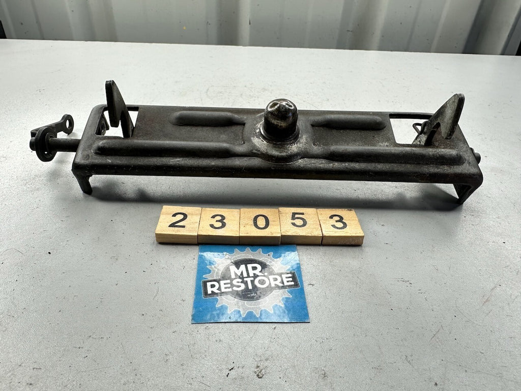 Suzuki GS650 Katana '81-83' GS550 '82' Seat Latch Clamp 45220-34302