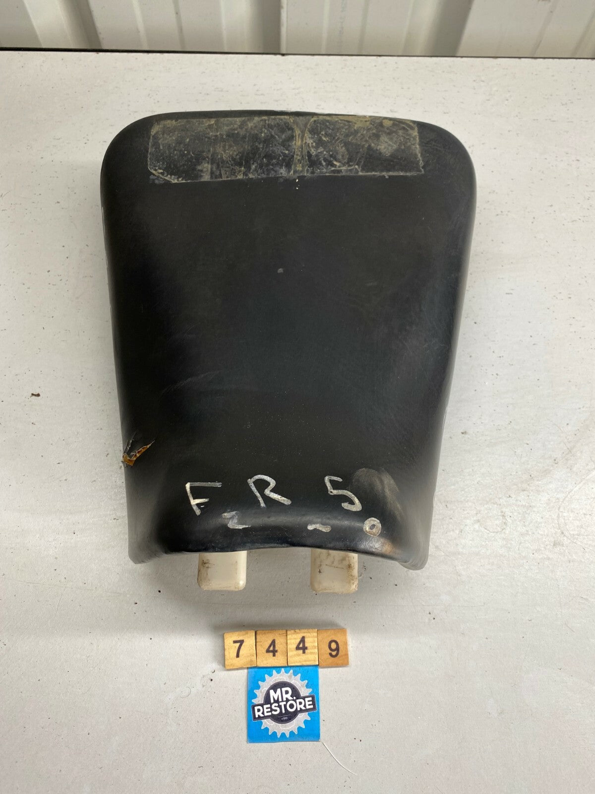 Yamaha FZR250 2KR 3HX Riders Pilot Seat 2KR-24710 - 3HX-24710
