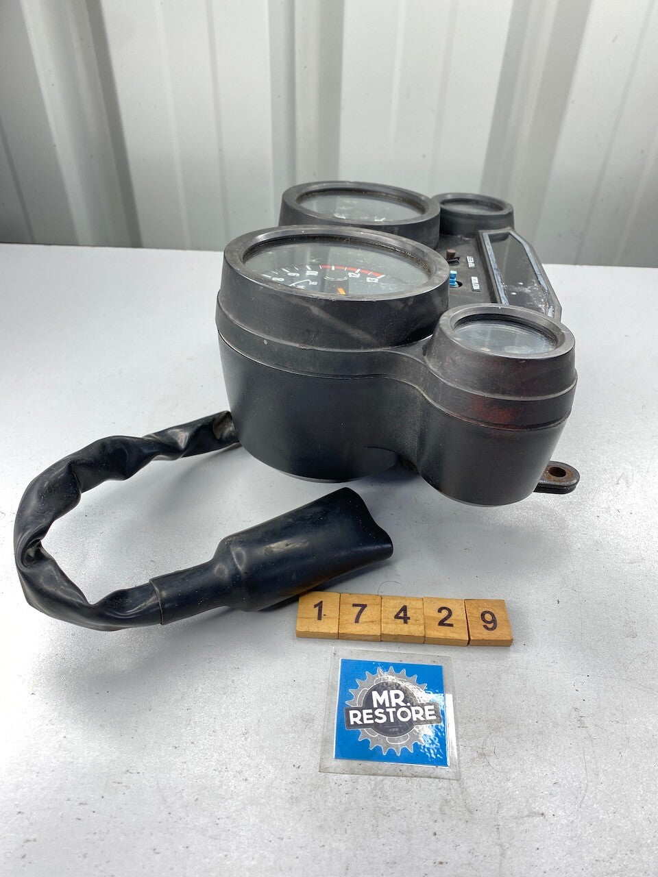 Kawasaki GPZ900R Dashboard Meters Instruments KMH Only 1150Ks showing