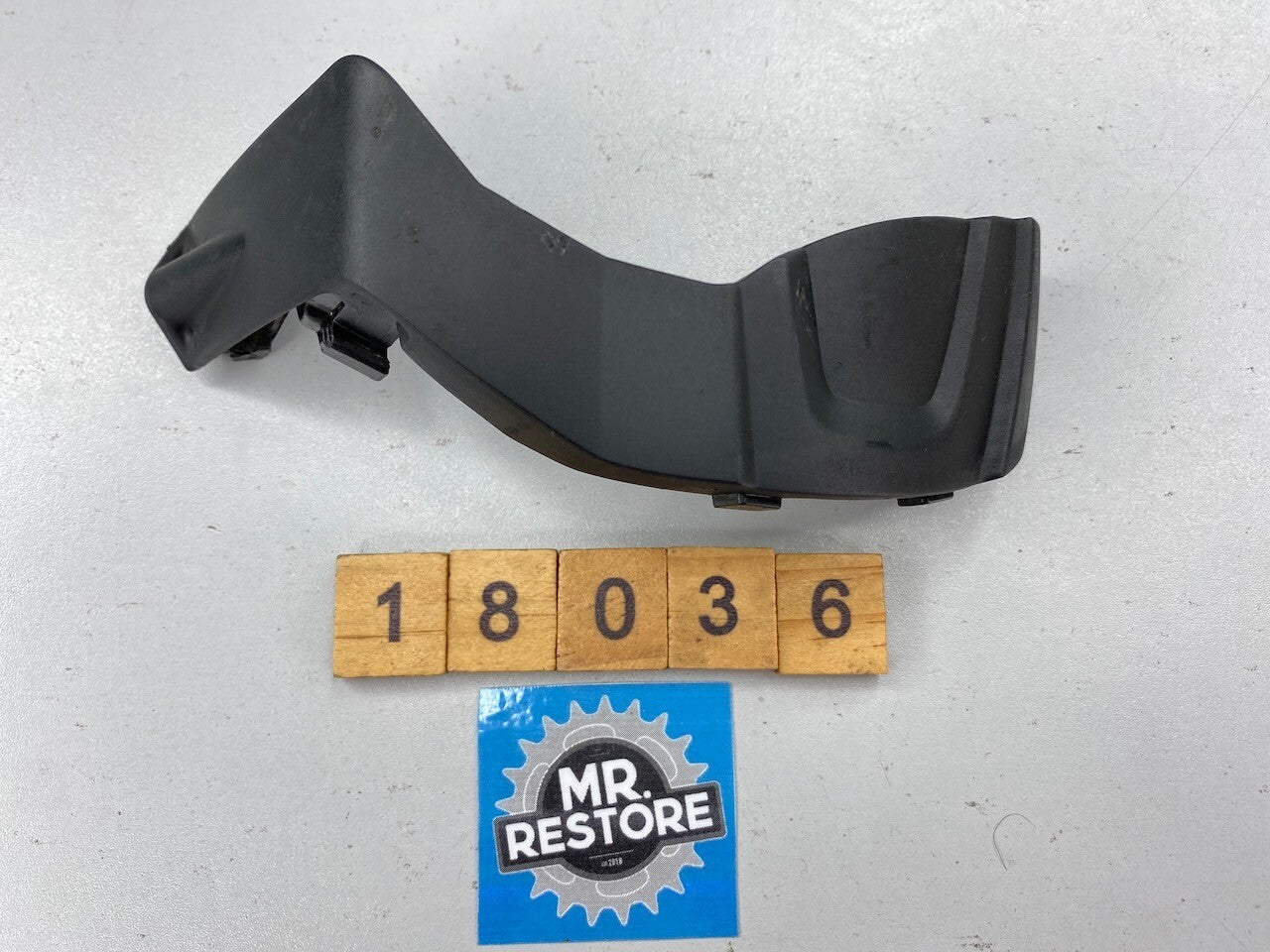 BMW R1200GS R/H Spark Plug Cover 11127718150