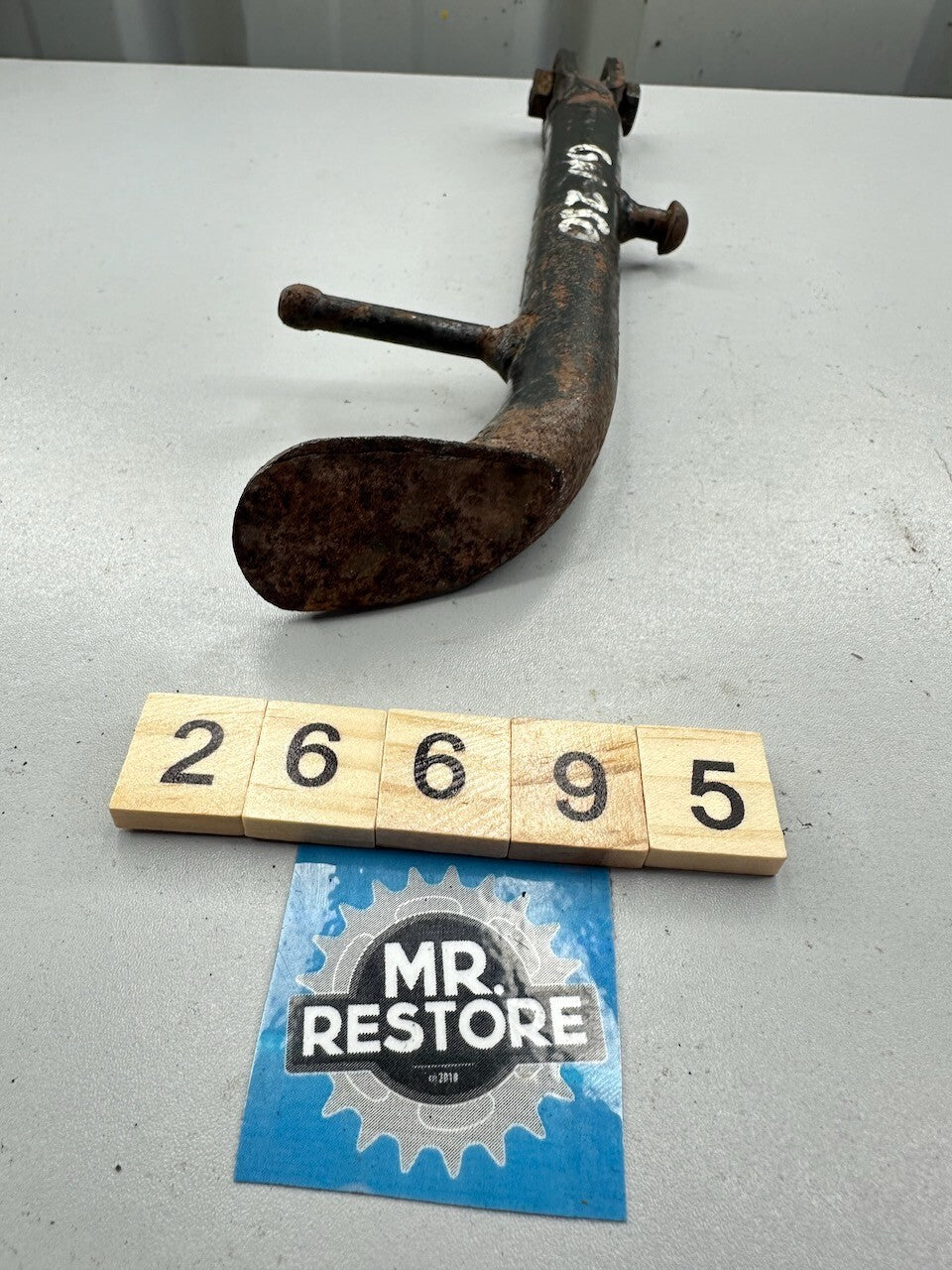 Suzuki GN250 Side Stand & Bolt