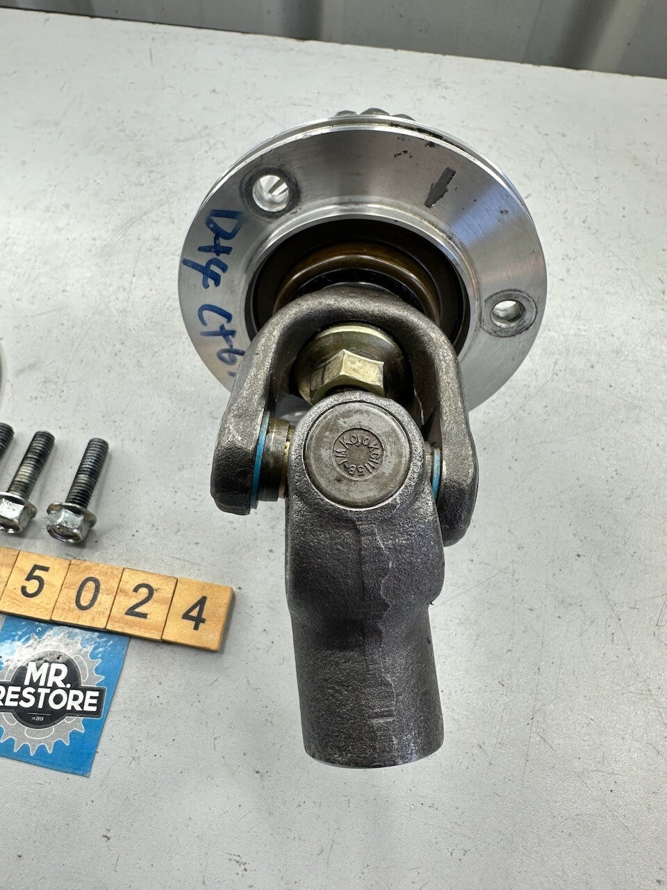 Yamaha V-Max 1200 VMX12 '85-95' Middle Gear & Yolk Joint 26H-17556  26H-W1751