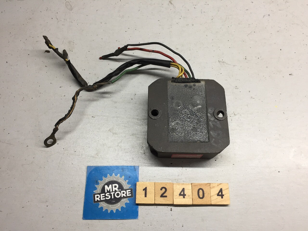 Honda CB250 CB400 Regulator Rectifier OEM SH232-12