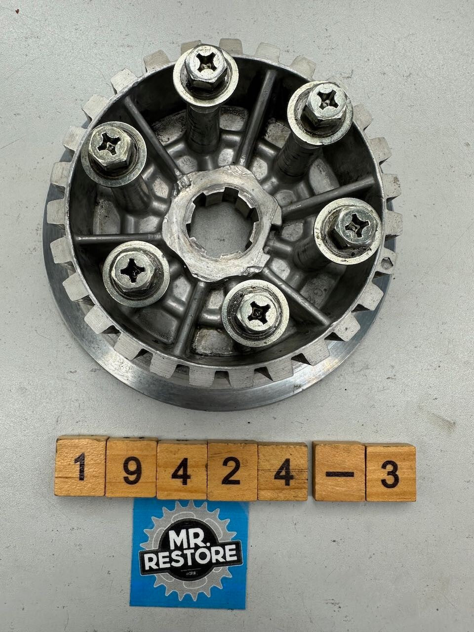 Yamaha RD250LC RD350LC RZ250 RZ350 RD400 Clutch Centre Boss 1A0-16371