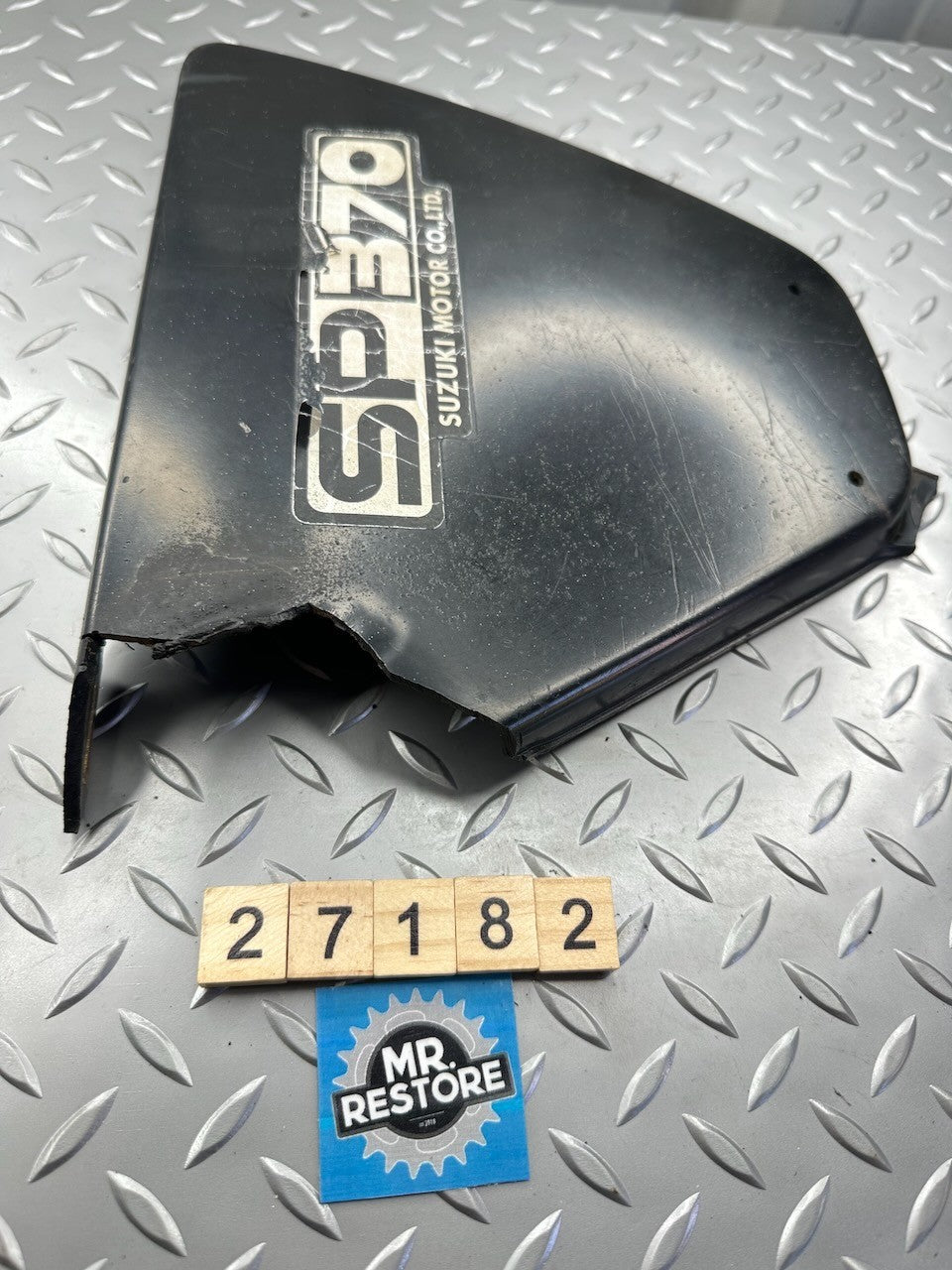 Suzuki SP370 DR370 Right Frame Side Cover (damaged) 47110-32400-291