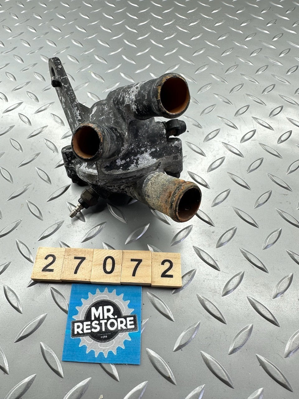 Honda VF750 VF700 F Interceptor - Thermostat Case Housing & Cover 19311-MB2-010
