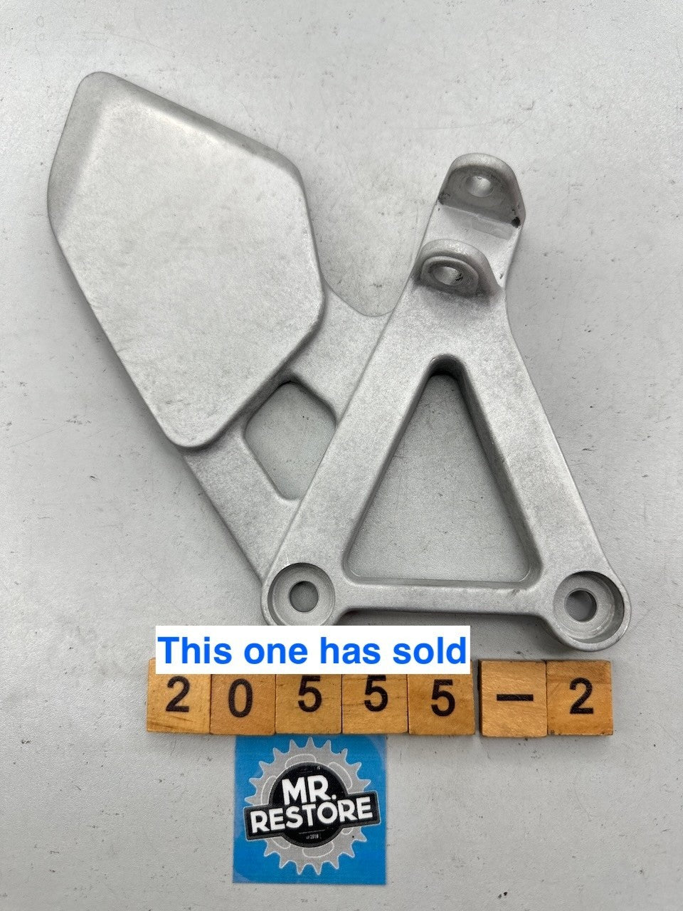Honda CBR250R MC19 L/H Footrest Foot Peg Bracket 50700-KY1
