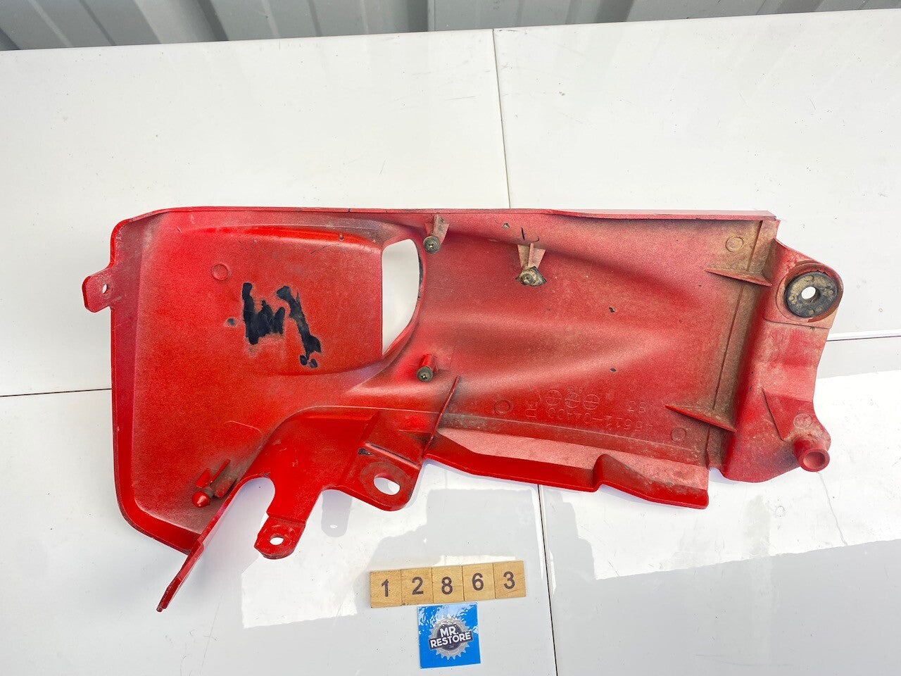 Suzuki GSXR400 R/H Rear Side Panel 45511-04A00