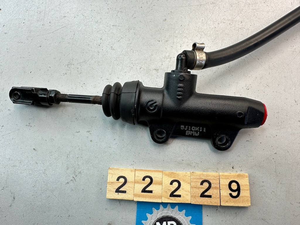 BMW G650GS 2008-15 F650GS 1999-07 Rear Brake Master Cylinder 34312345748