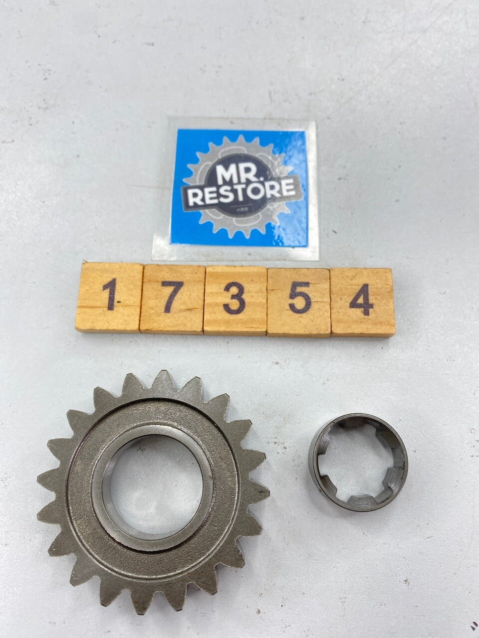 Suzuki RM125 1992-2000 6th Drive Gear (20T) 24261-43D00