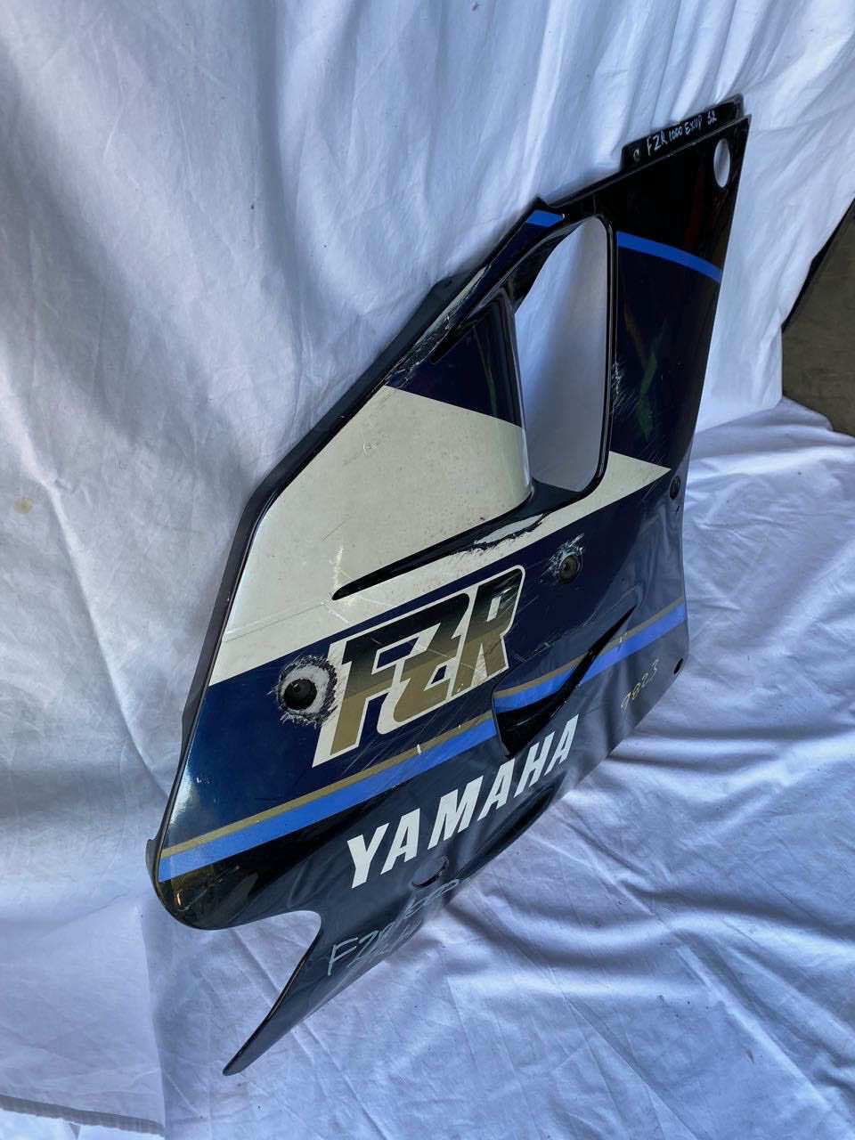 Yamaha FZR1000 EXUP R/H Side Panel - 3GM-2835K Silver