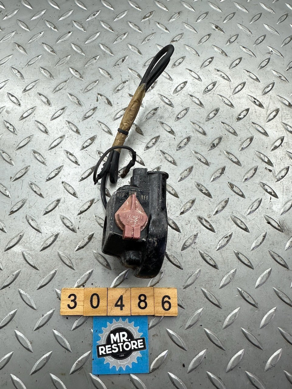 Kawasaki KL250 KE175 125 100 KX80 KD80 KDX80 R/H Kill Switch Throttle 46091-1041