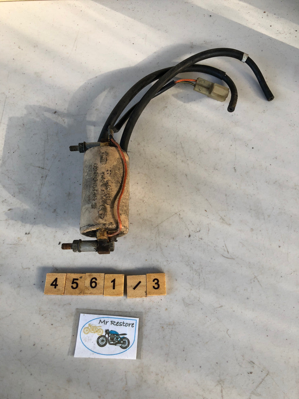 Suzuki GSX1100 GSX750 GSX1100ET Ignition Coil OEM 129700