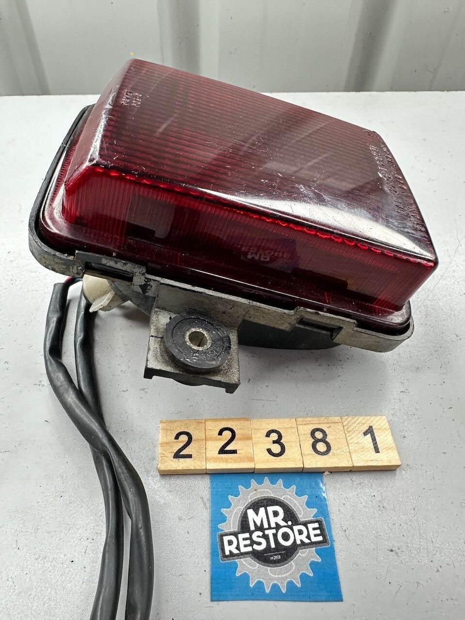 Kawasaki GPZ1000RX ZX1000 1986-88 Rear Light Taillight (tested) 23025-1119