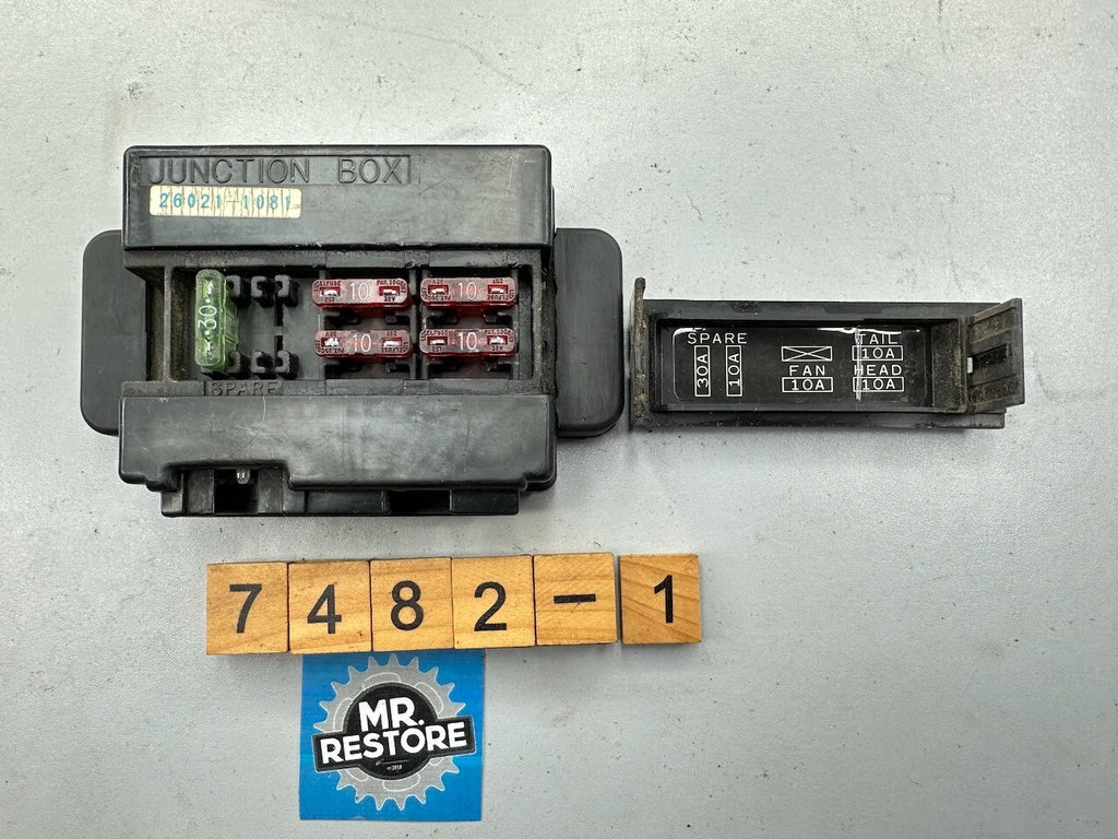 Kawasaki ZZR250 GPX250 & Many More models Junction Fuse Box 26021-1081