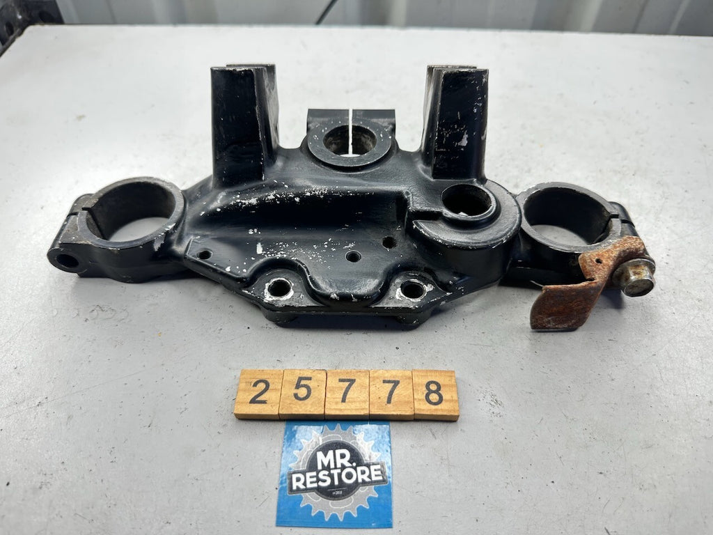 Kawasaki KZ1300 Z1300 ZG1300 Upper Fork Clamp Triple Tree 44039-1013