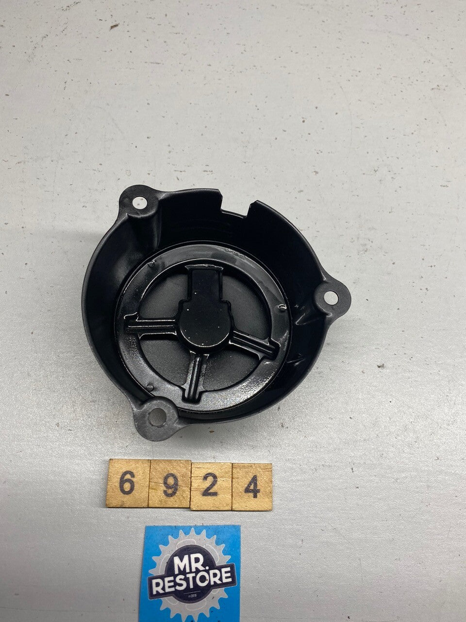 Kawasaki GPX750R Generator Cover 16146-1076 - Reconditioned