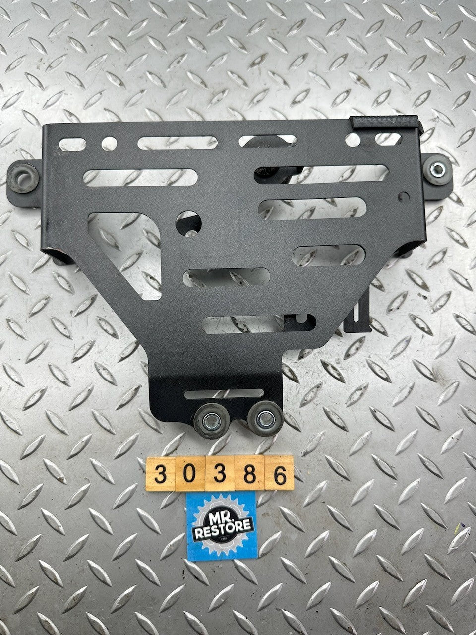 Kawasaki KLZ1000 Versys 1000 2019 SE KECS Shock Absorber Pump Bracket 23062-1182