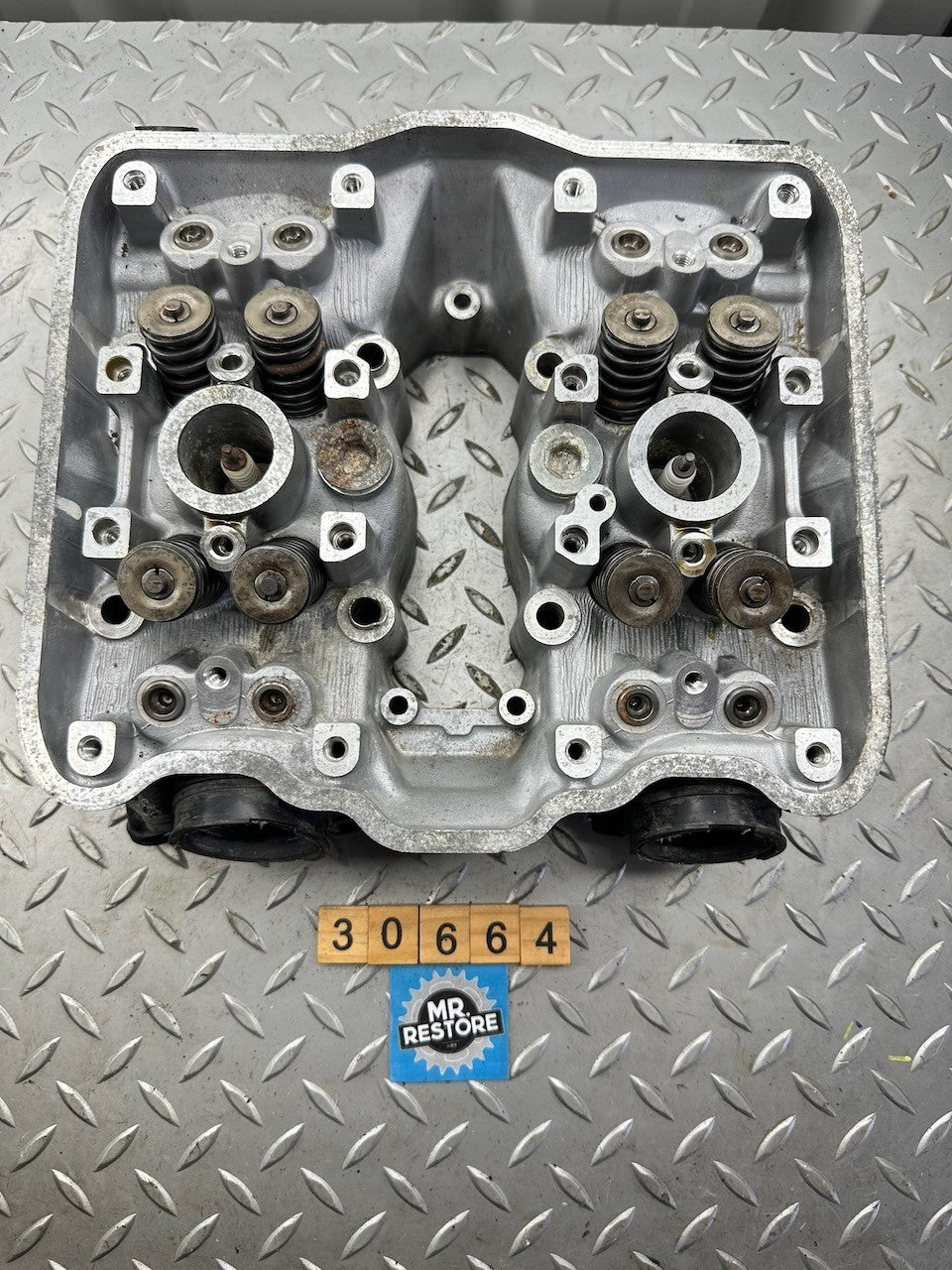 Honda VFR750F Cylinder Head & Valves