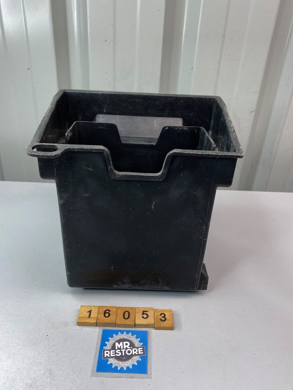 Kawasaki GPZ900 R ZX900 Battery Case Holder 32097-1102