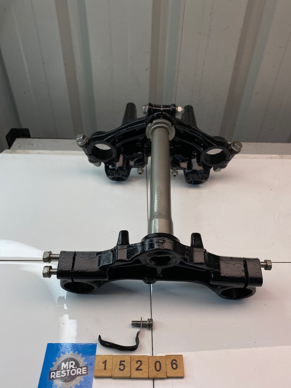 Suzuki GSX750 Fork Clamp Triple Tree Assembly - Re-painted