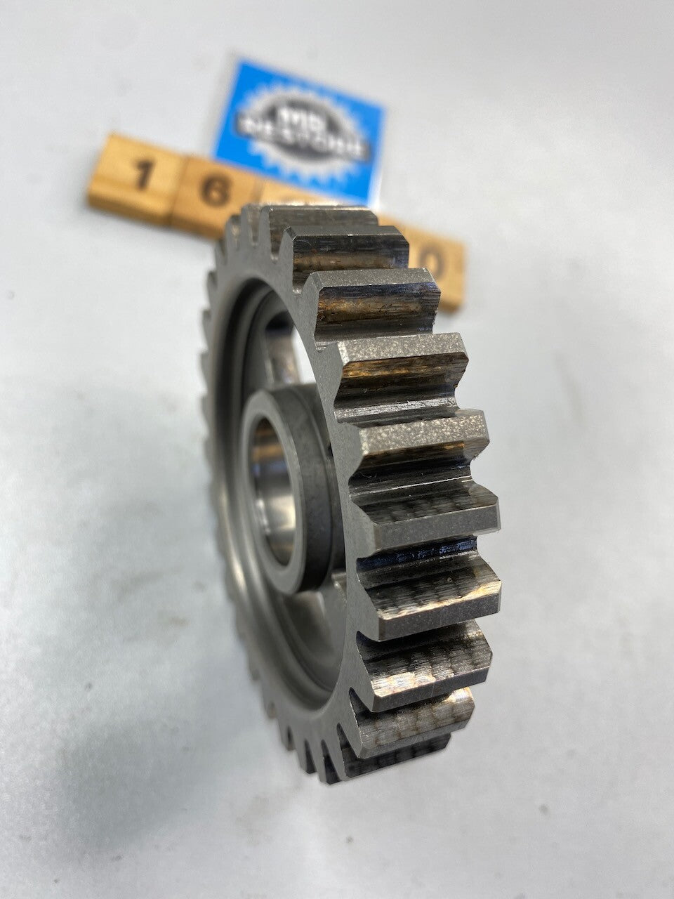 Suzuki RGV250 1989-96 1st Driven Gear (27T) 24311-12C02