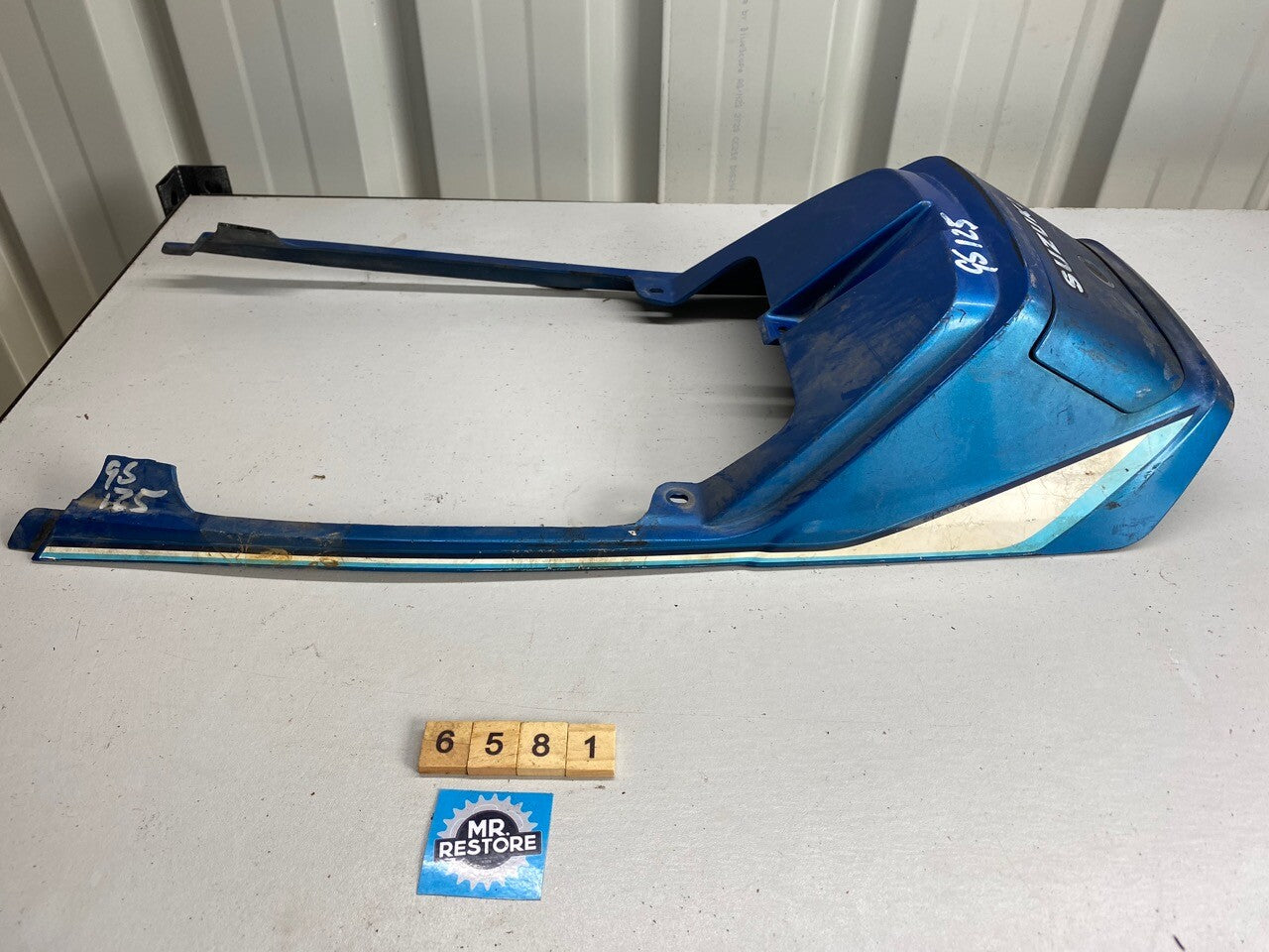 Suzuki GS 125 Tail Piece & Boot Trunk Lid