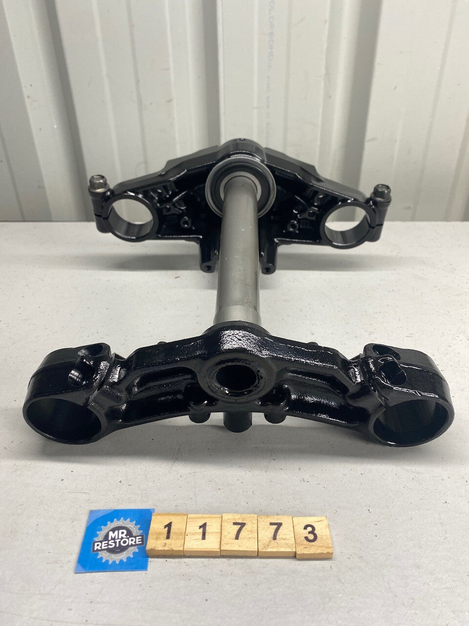 Kawasaki ZR750 Zephyr Fork Clamp Triple Tree K450A - Reconditioned