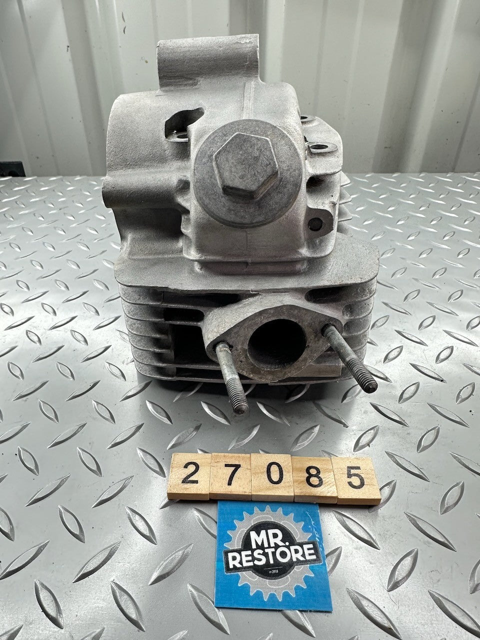 Honda SL125 K1 K2 A CB125 SA CL125 SA Cylinder Head 12200-331-770