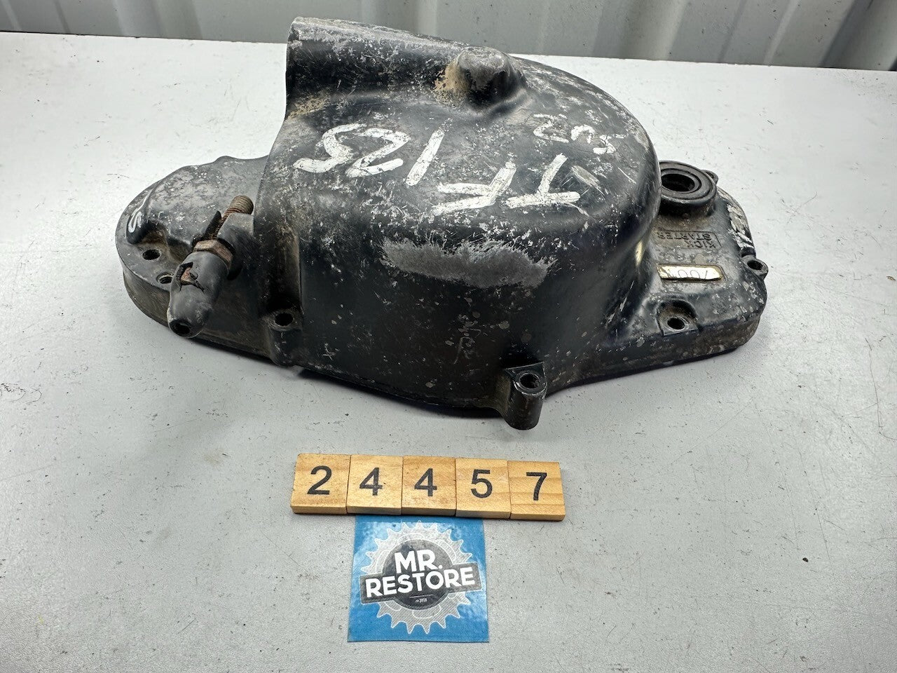 Suzuki TF125 TS125 TS100 Clutch Crankcase Cover 11341-48000