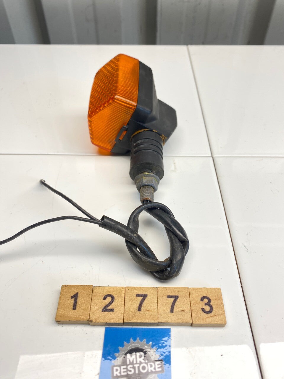 Honda Motorcycle Vintage Classic (XL XR ?) OEM indicator (tested)