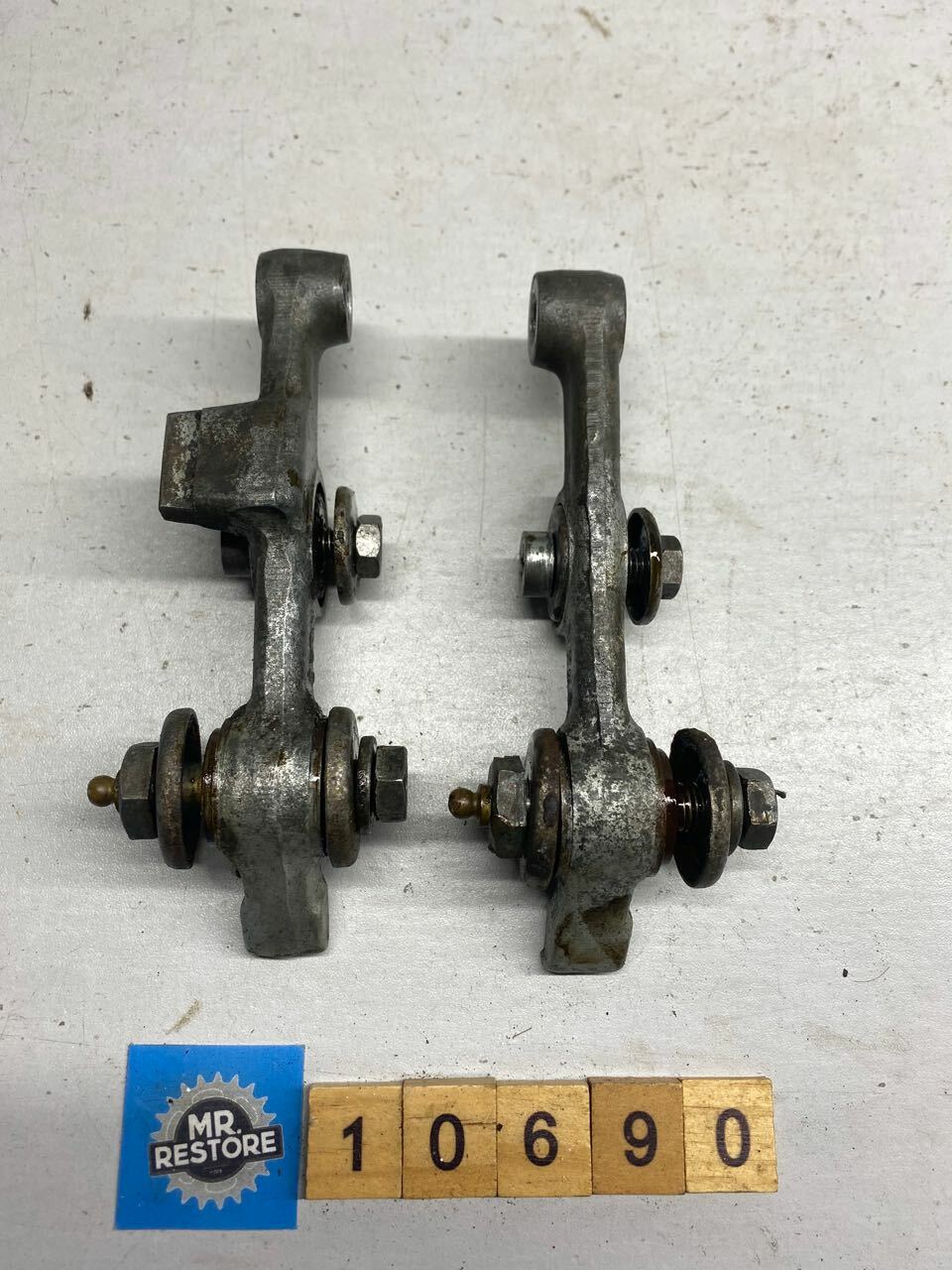 Suzuki U50 Front Suspension Linkage (pair)
